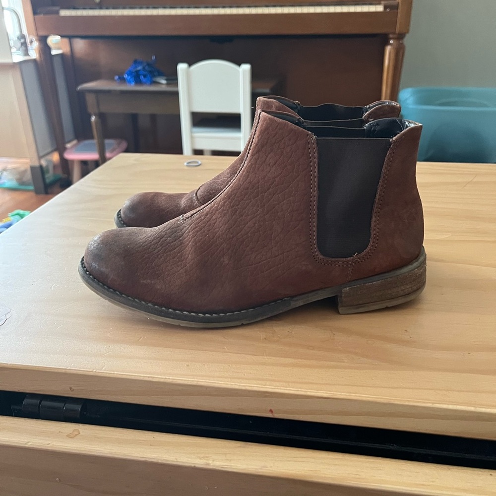 Brown Leather Josef Seibel Chelsea Boots